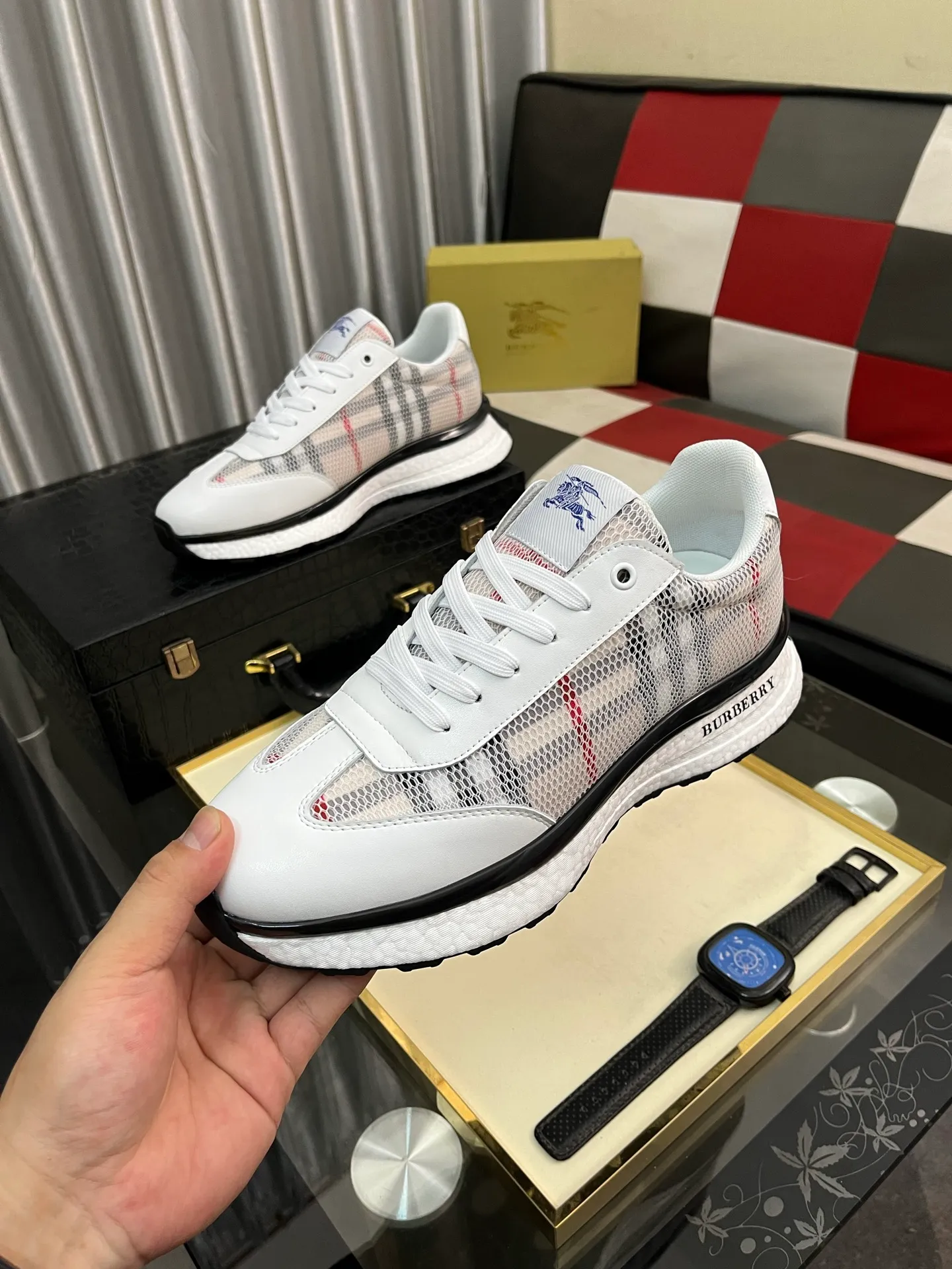 Men's shoes 💰438⌚️⌚️[BURBERRY] Burberry's authentic original high-end casual shoes🇨🇳Exquisite craftsmanship, this fabric is made of high mercerized fabric💯top layer🐷leather lining, suitable for drivers to drive🌴Original wear-resistant rubber outsole, versatile style, worth owning🍓Sizes 38-442️⃣Colors available